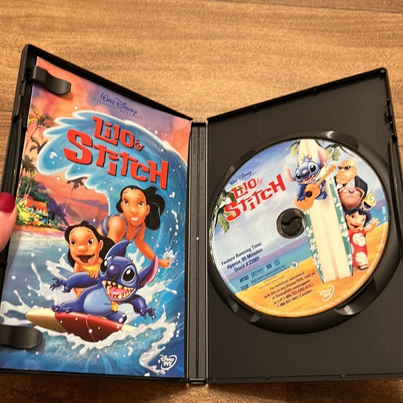 Lilo & Stitch DVD - Picture 3 of 3